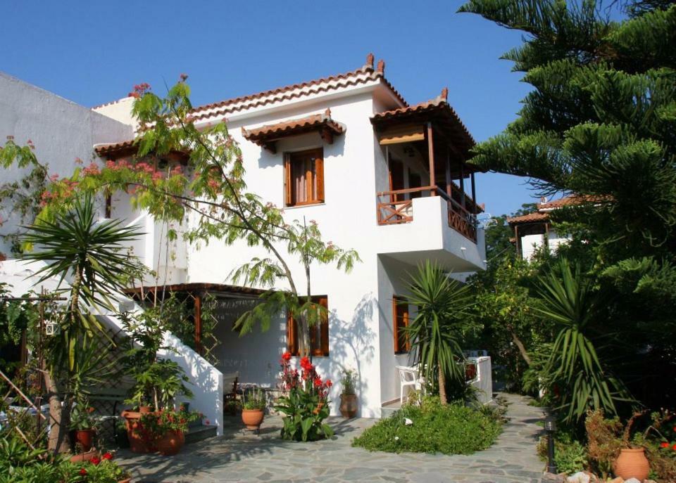 Katikies Stamatias Studios & Maisonettes Agnontas المظهر الخارجي الصورة